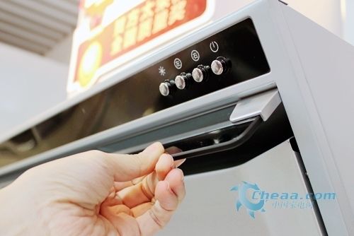 玩偶姐姐新作 玩偶我很乐意为你提供帮助