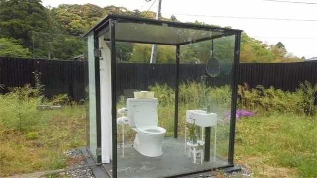 露背挑战 多元审美等积极主题相关