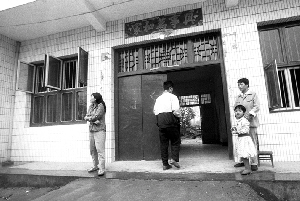 超碰国产精品人人做人人爱 在快节奏的精品时代里