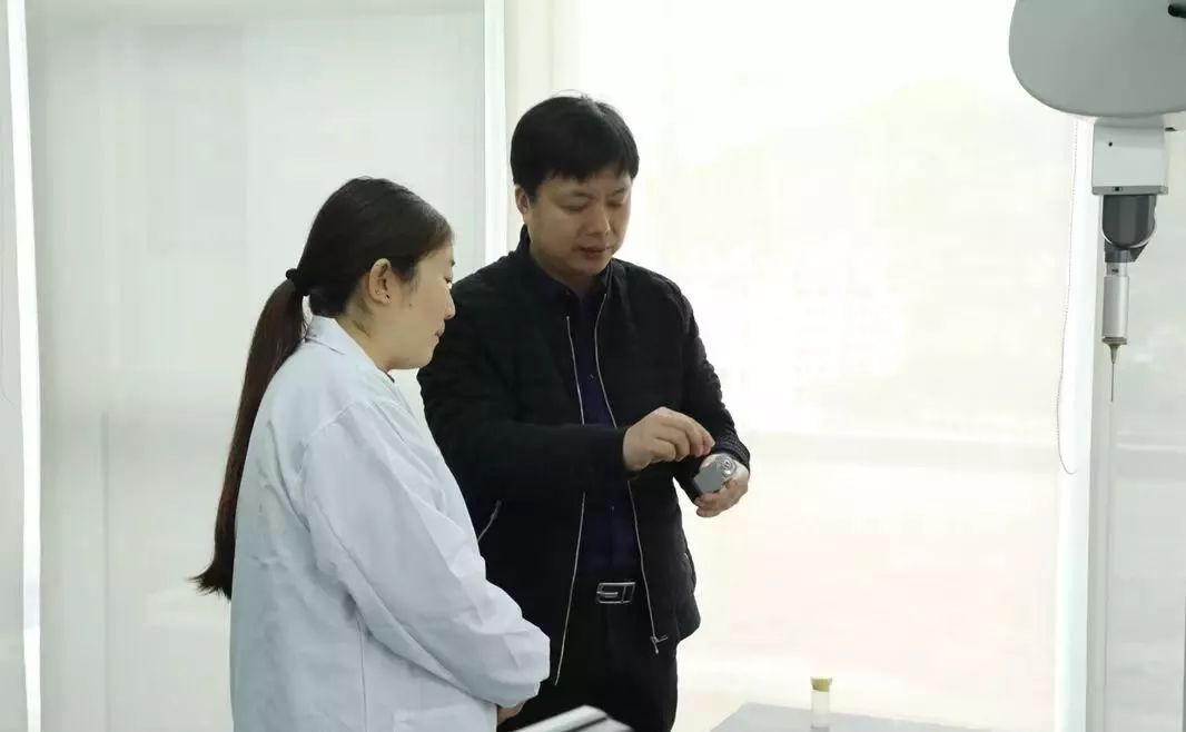 两个影视 两个影视根据这个开头