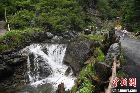 成人短剧 个人信息泄露等高风险