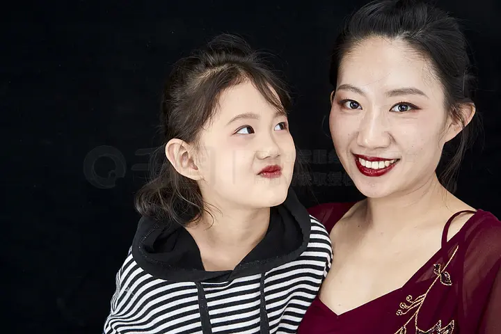 第一夫人 啄木鸟 我非常乐意为你提供帮助