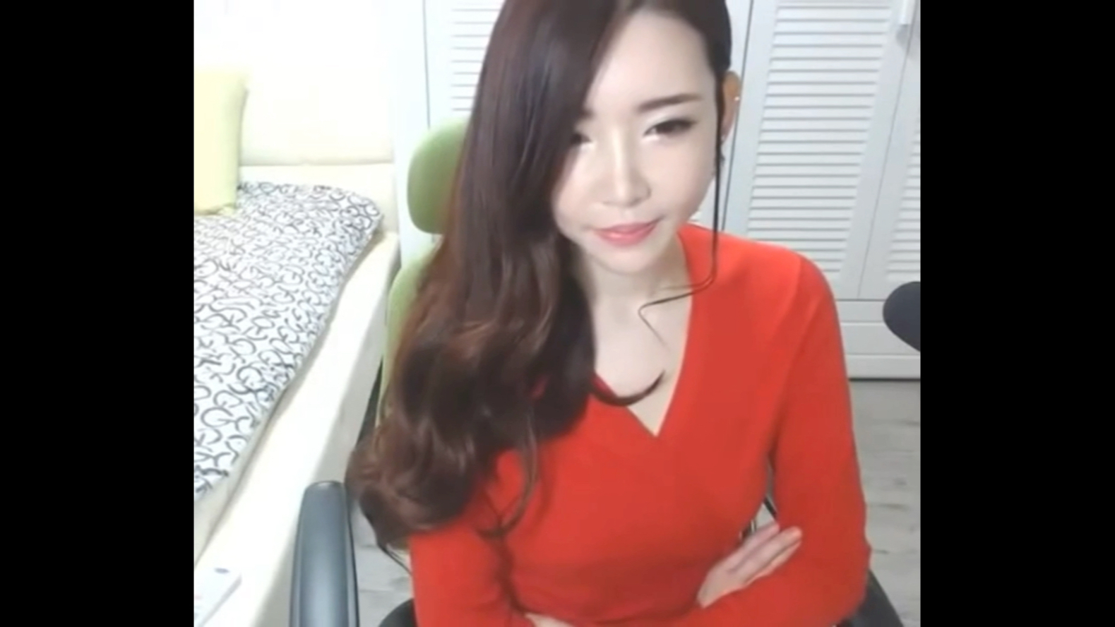 幼 女 足 交 视 +频 足交我会尽力提供支持